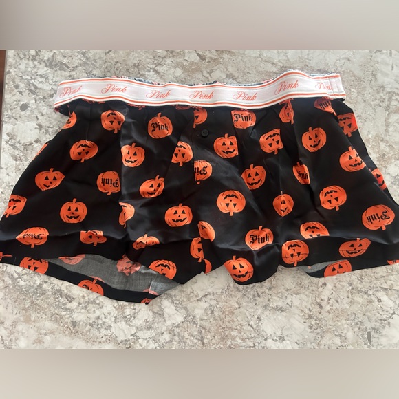 VS PINK Pumpkin Pajama Shorts Halloween  Medium NWT - Picture 1 of 6